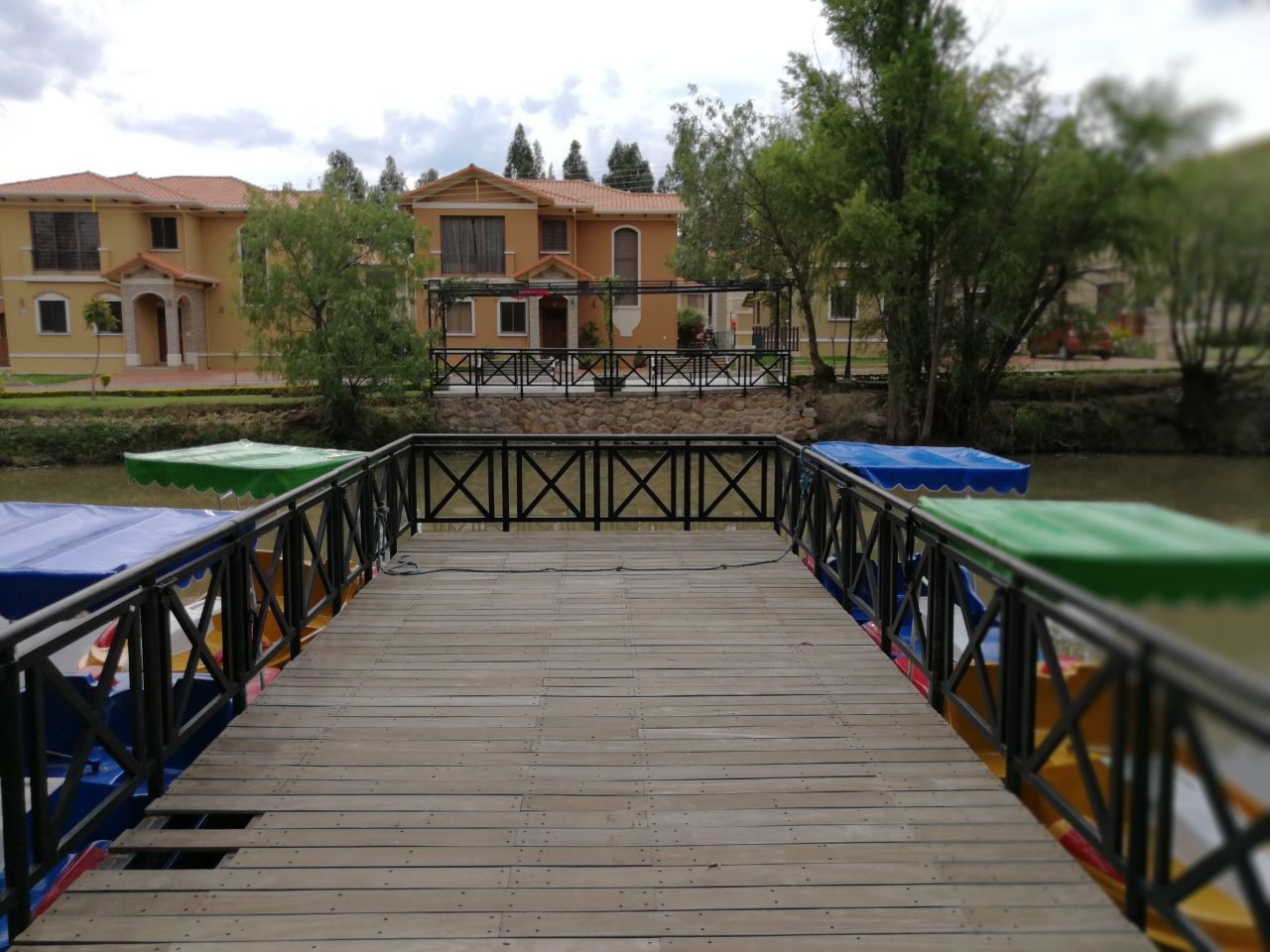 Departamento en Tiquipaya en Cochabamba 3 dormitorios 4 baños 3 parqueos Foto 10