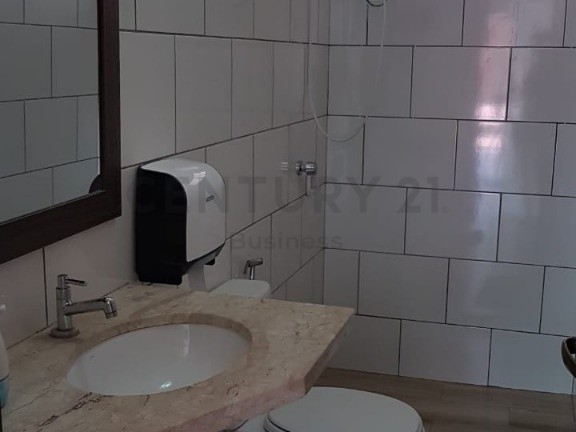 Oficina en AlquilerDirección: 6to anillo Av Pirai 
Zona: 
Municipio: Sur
Departamento: Santa Cruz
País: Bolivia Foto 4