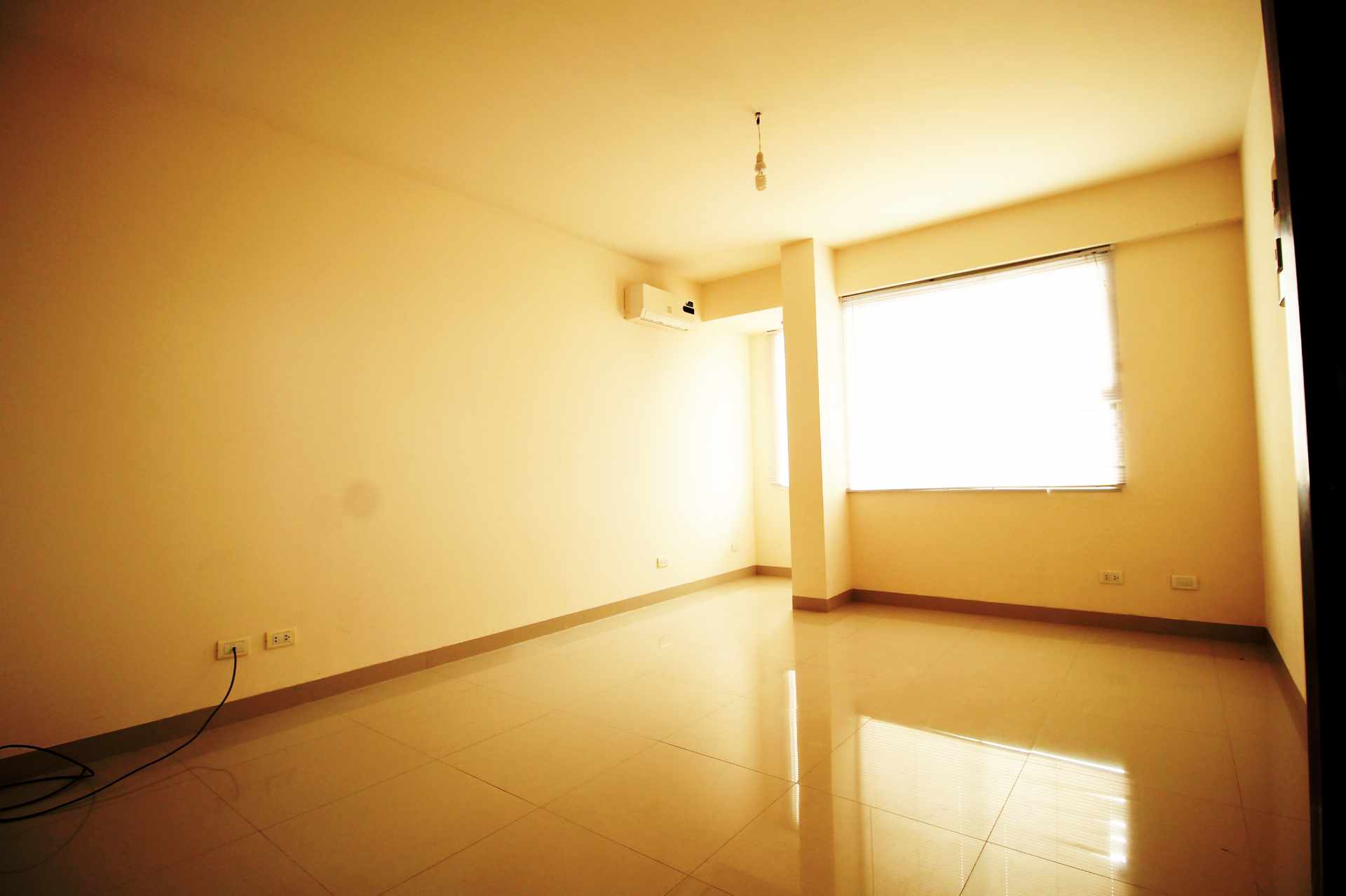 Departamento en AlquilerEdificio Elvira de Mendoza, Calle Elvira de Mendoza casi Av Las Americas 2 dormitorios 2 baños  Foto 6