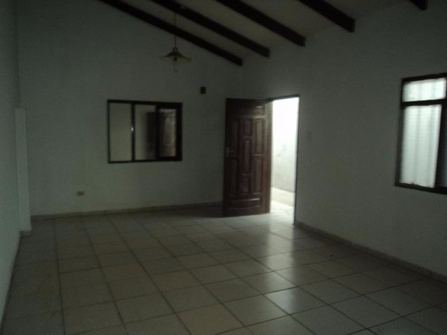 En Alquiler a $us 430 Foto 3