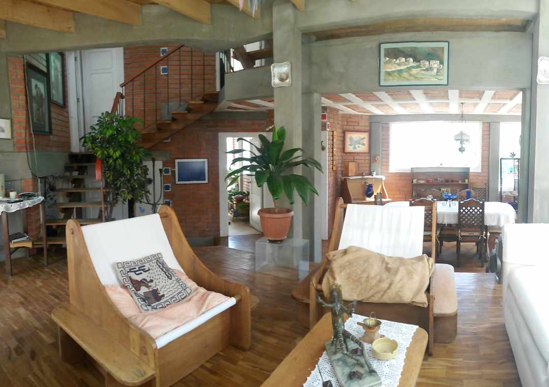 Casa en Obrajes en La Paz 3 dormitorios 2 baños 1 parqueos Foto 1