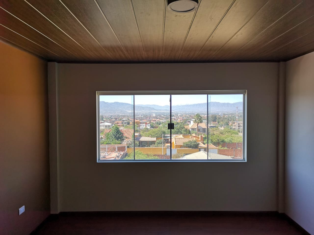Departamento en VentaBarrio SENAC, Av. Héroes de la Tablada, 6 cuadras antes de Aldeas Infantiles. 3 dormitorios 2 baños 2 parqueos Foto 9