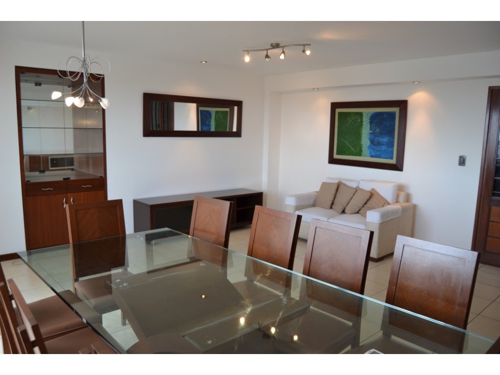 Departamento en VentaDEPARTAMENTO EN VENTA COND. TORRES GEMELAS 3 dormitorios 4 baños 2 parqueos Foto 9