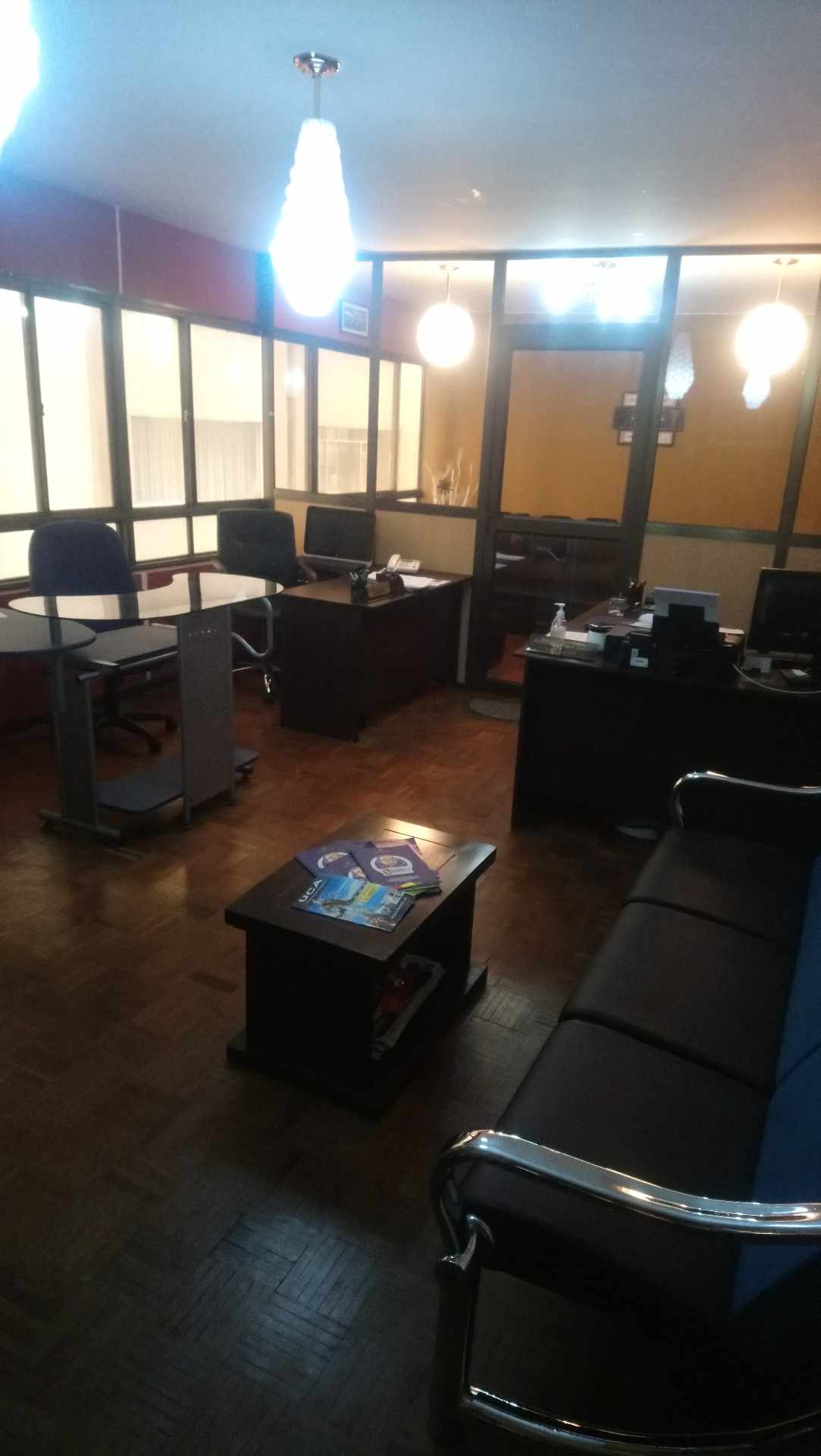 Oficina Edificio Mutual La Primera, avenida Mariscal Santa Cruz  Foto 1