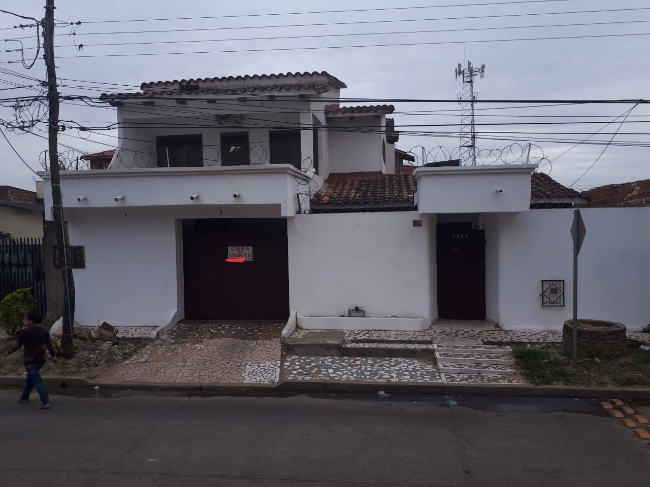 Casa en VentaCERCA AL MERCADO ABASTO 3ER ANILLO CALLE RAFAEL APONTE Foto 1