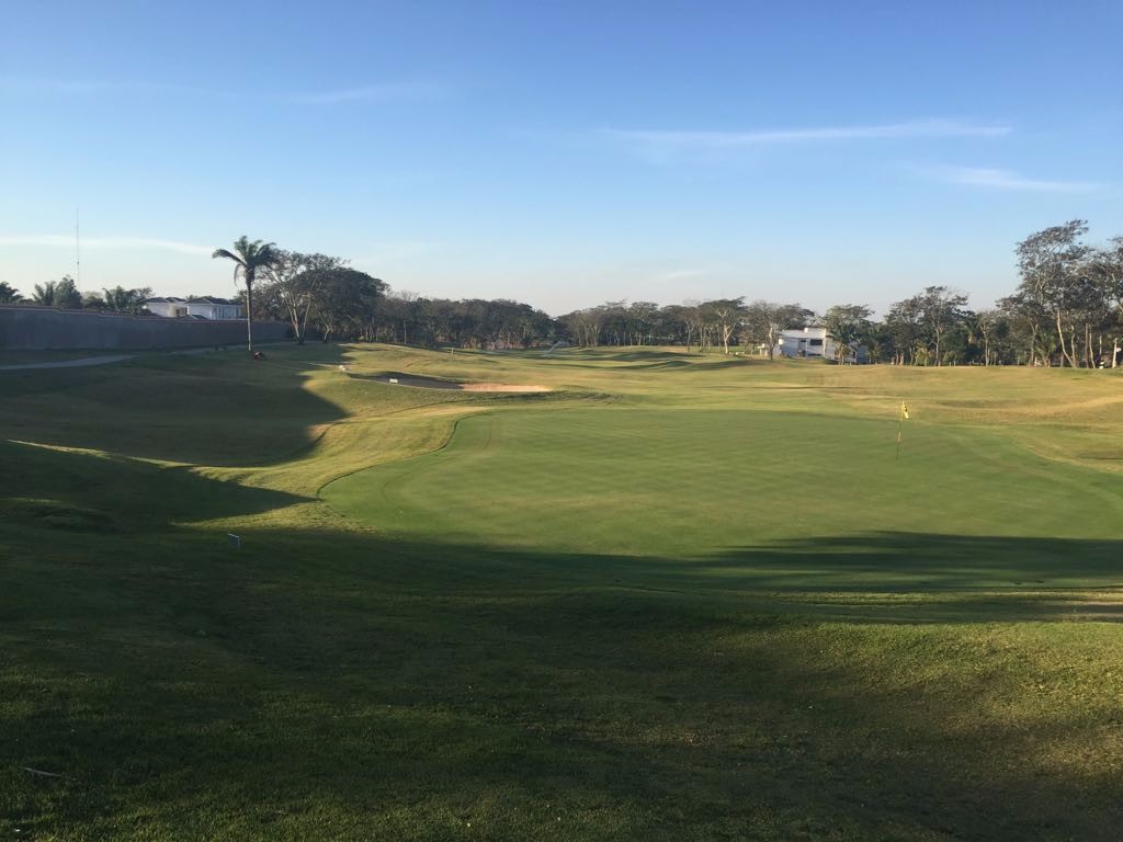 Terreno  Hermoso terreno 975m2 en el Urubo Golf frente hoyo 3 Foto 12