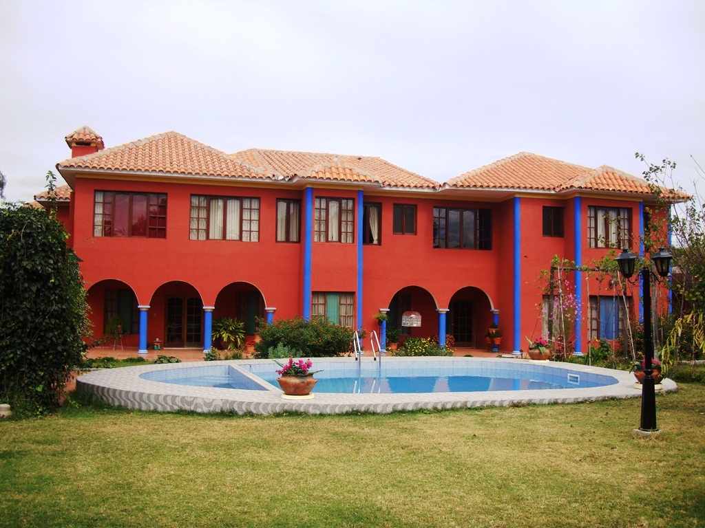 Local comercial Hotel de 4 estrellas de categoría
 en funcionamiento en
la ciudad de Tarija Foto 30
