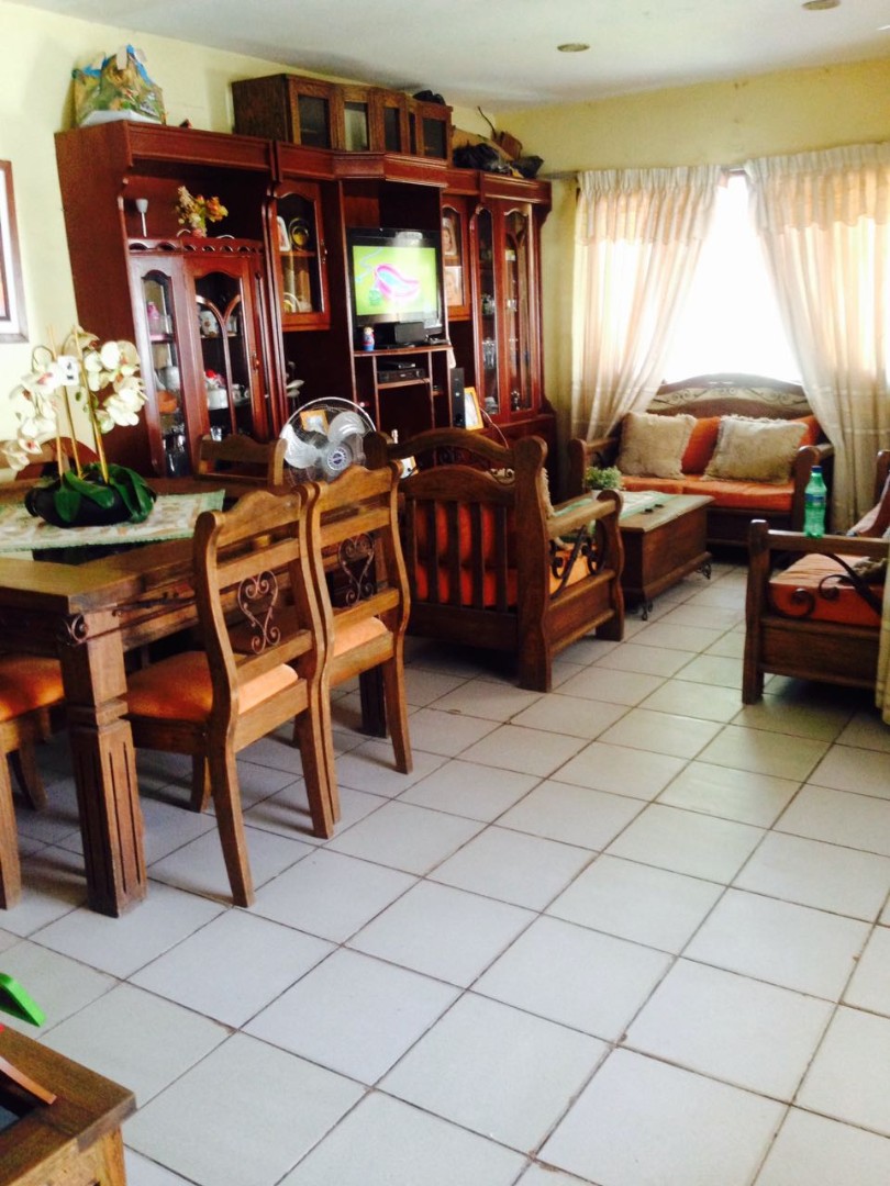 Casa en Plan 3000 en Santa Cruz de la Sierra 3 dormitorios 1 baños 2 parqueos Foto 2