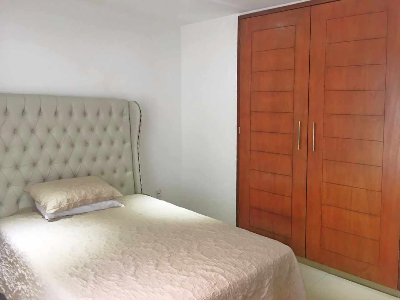 Departamento en AlquilerTorre Milan a media cuadra de la Av. Irala Foto 16