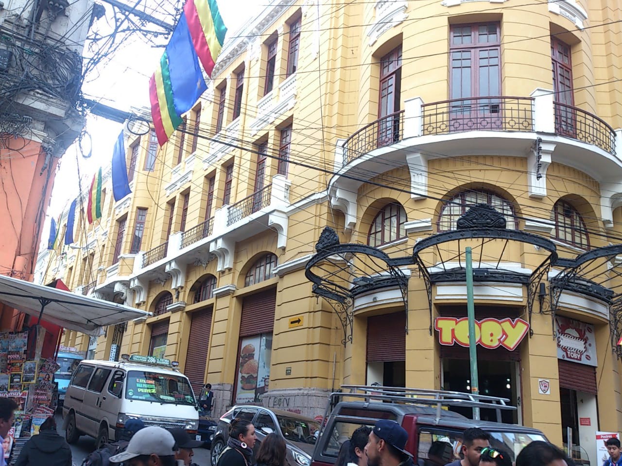 Casa Calle Comercio / Genaro Sanjinés Foto 11