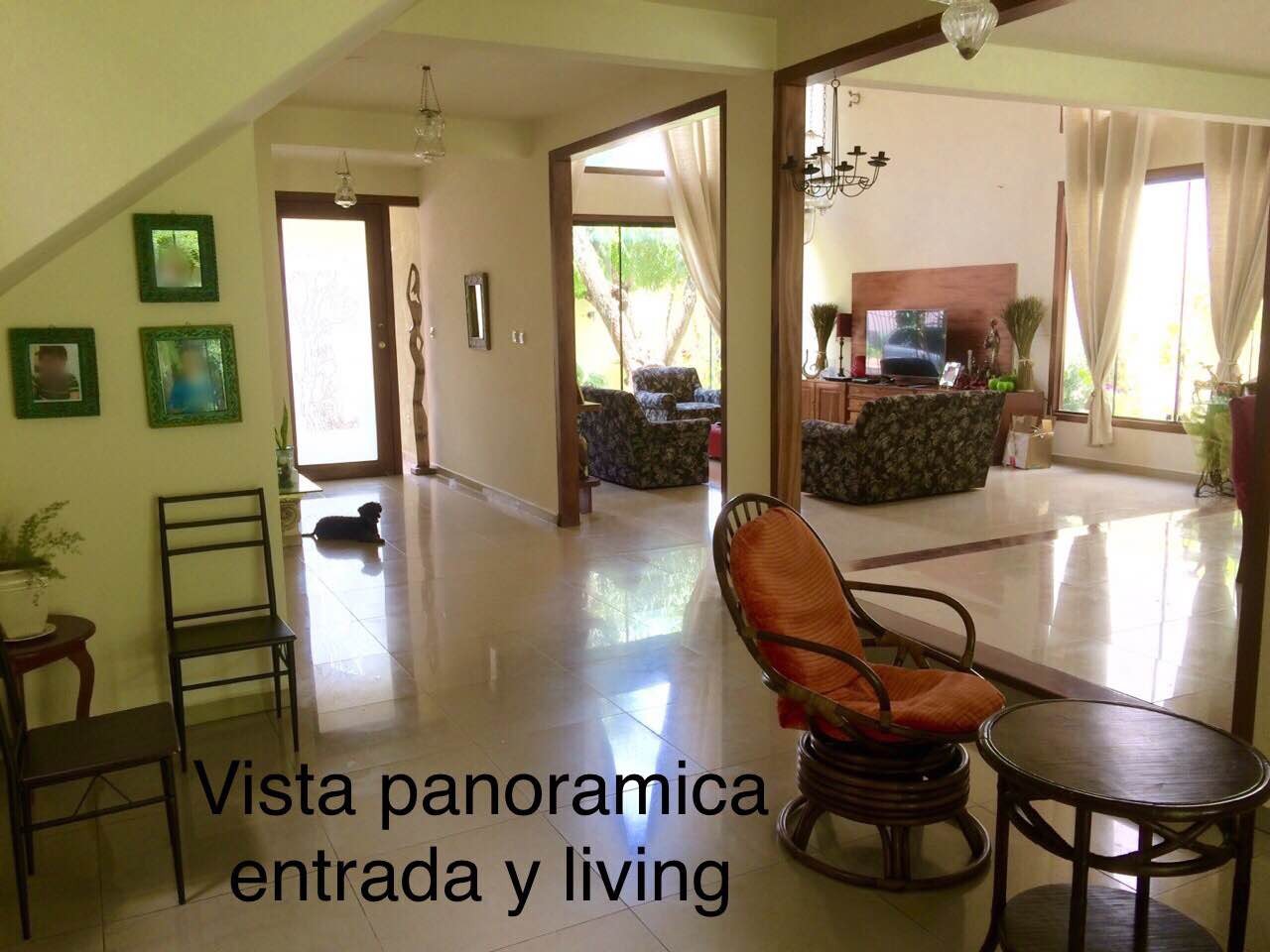 Casa en Entre 4to y 5to anillo Norte en Santa Cruz de la Sierra 5 dormitorios 6 baños 2 parqueos Foto 12