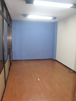 Oficina en AlquilerCalle Loayza Edif. Mcal. de Ayacucho, mezannine Of. 1-B 3 dormitorios 1 baños  Foto 6