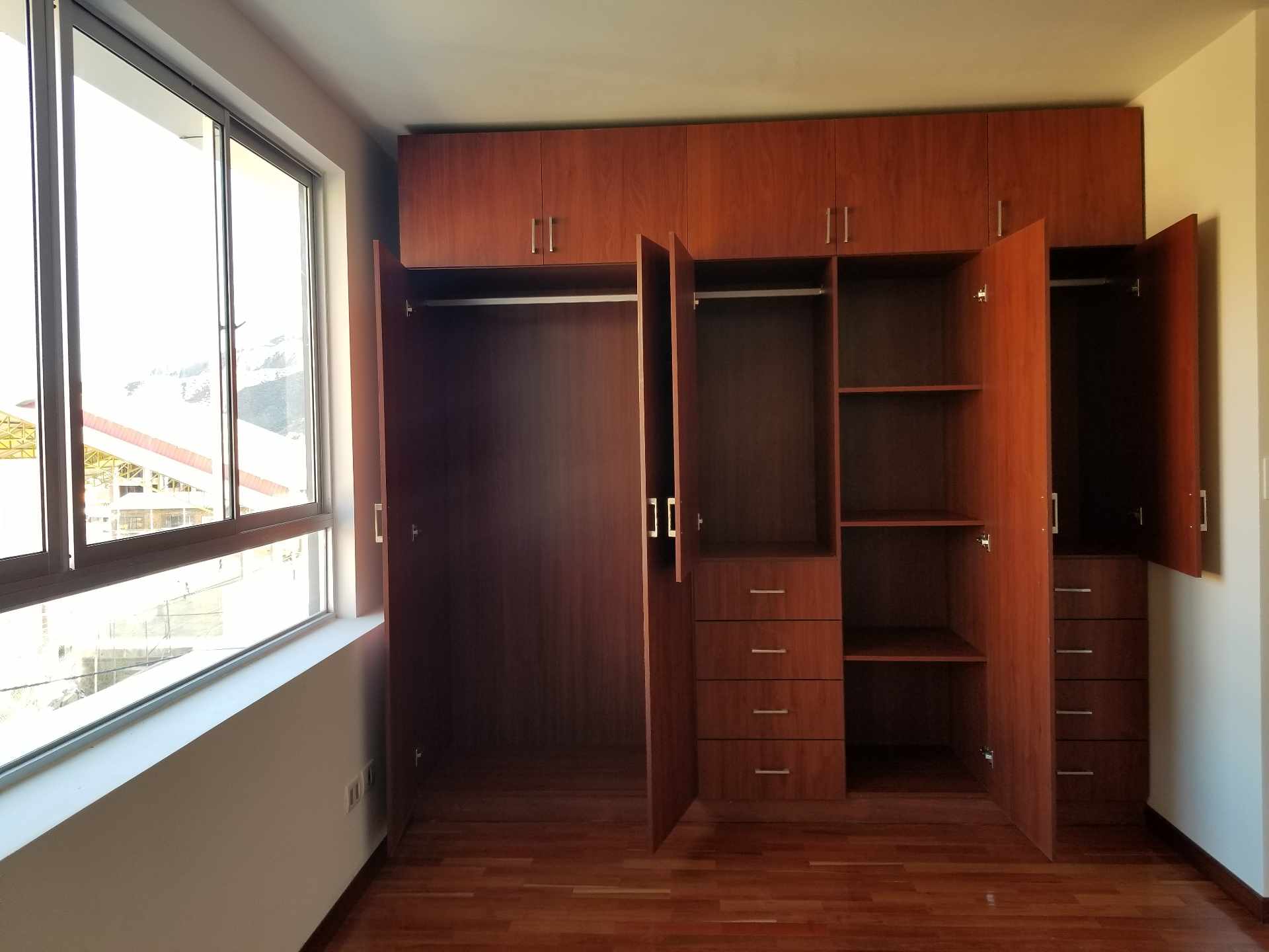 Departamento en Mallasilla en La Paz 3 dormitorios 3 baños  Foto 42