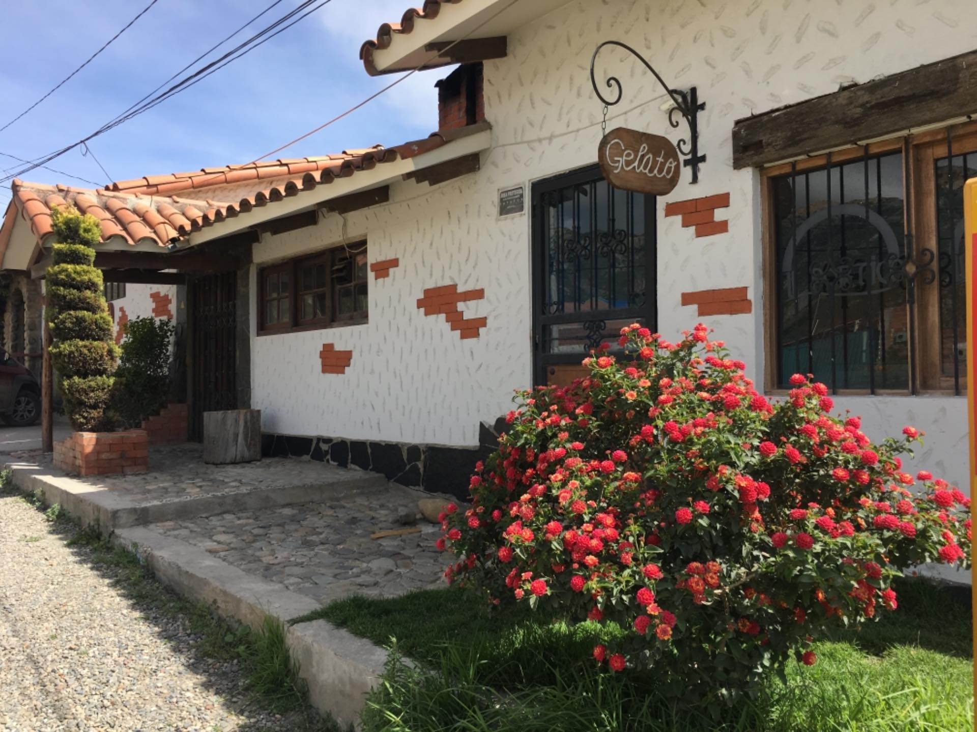 Casa en Mallasa en La Paz 3 dormitorios 4 baños 2 parqueos Foto 9