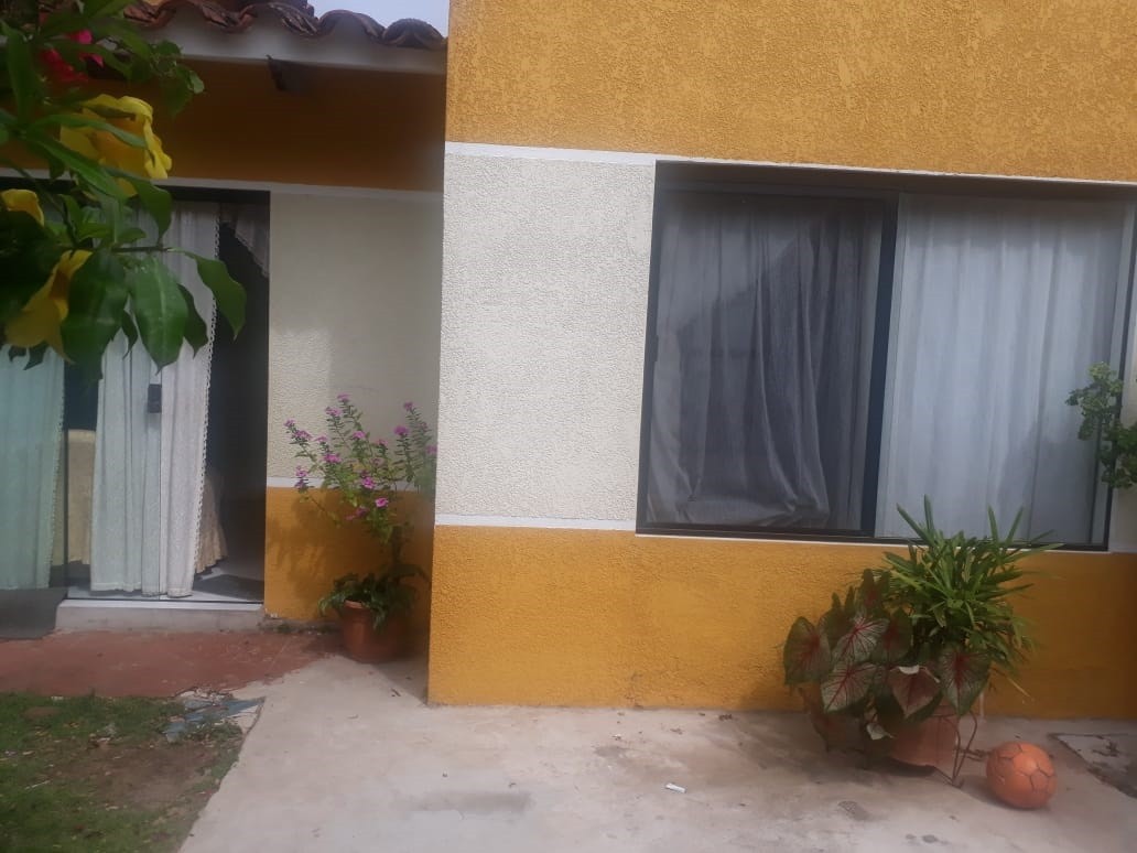 Casa en Entre 3er y 4to anillo Este en Santa Cruz de la Sierra 2 dormitorios 1 baños 1 parqueos Foto 1