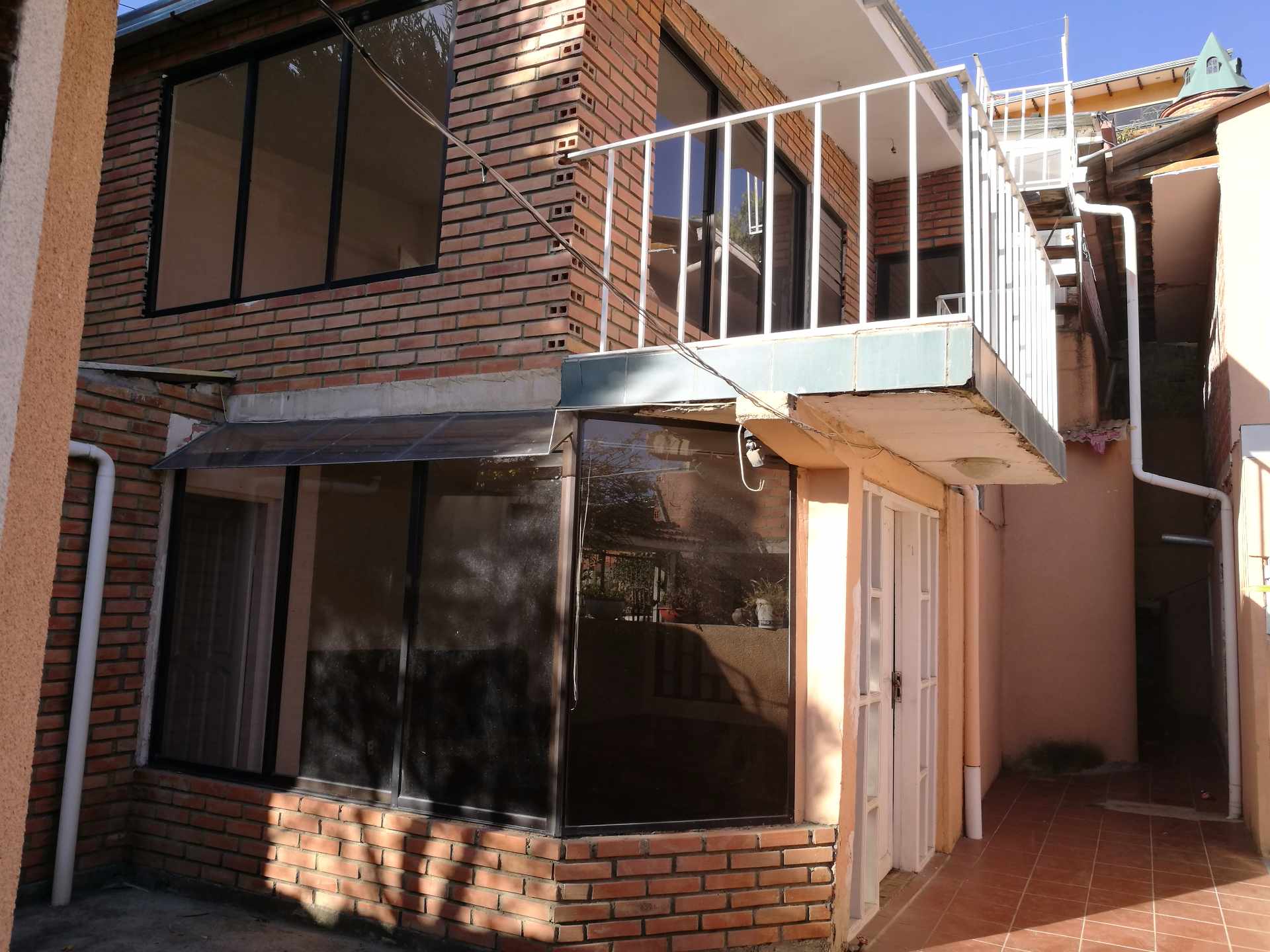 Casa en Venta Alto Obrajes, zona IV centenario c/río mitre #27 Foto 2