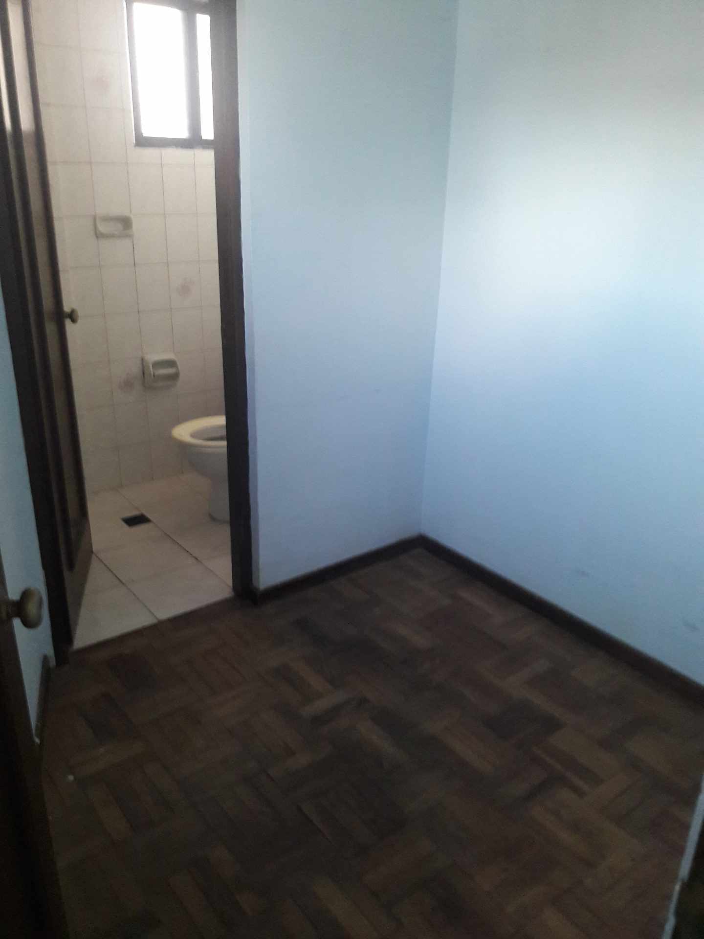 Departamento en Miraflores en La Paz 3 dormitorios 3 baños 1 parqueos Foto 12