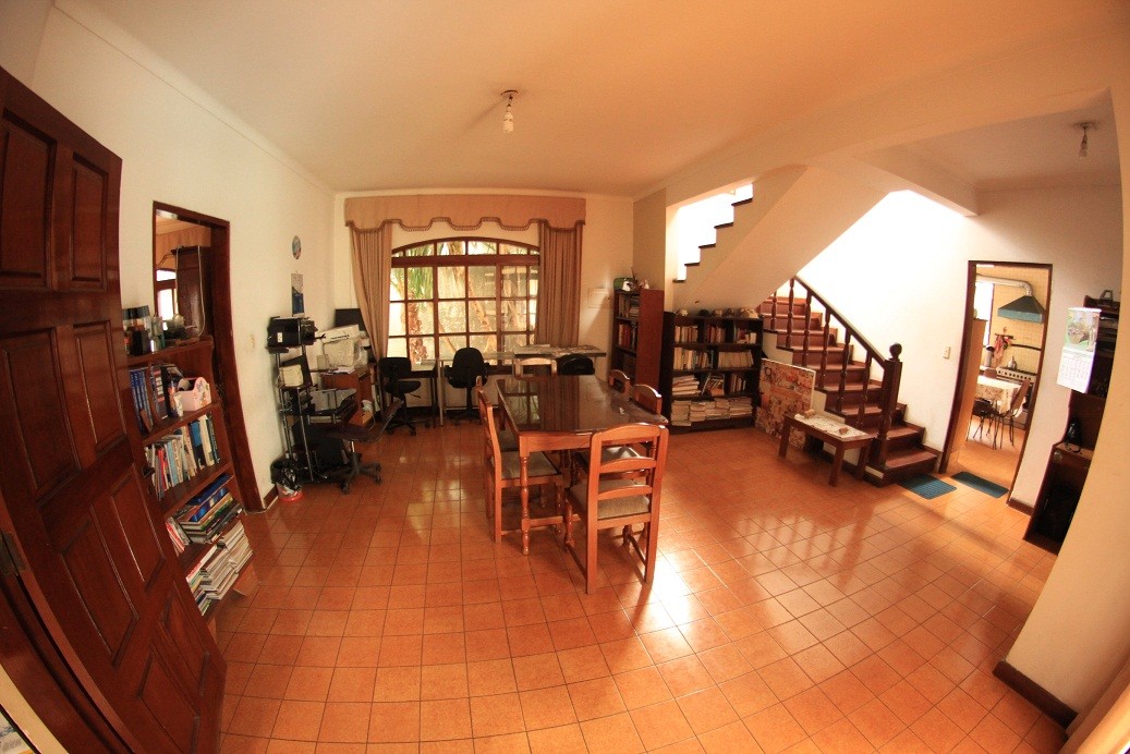 Casa en Barrio Urbari en Santa Cruz de la Sierra 4 dormitorios 4 baños 4 parqueos Foto 15