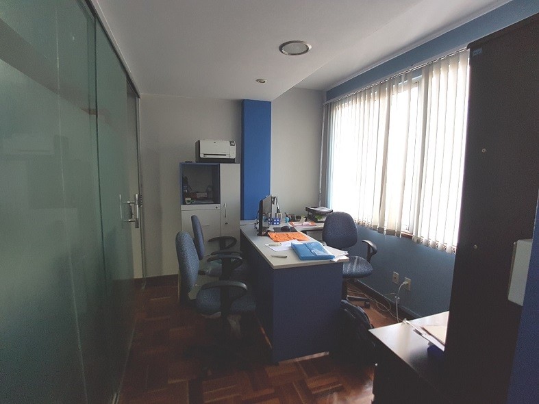Oficina en VentaAv. Arce No. 2529. Edificio Santa Isabel. Bloque C Foto 6