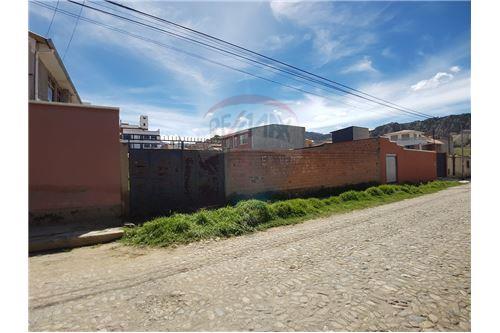 Terreno en Irpavi en La Paz    Foto 3