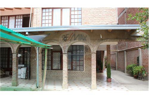 Casa en Mayorazgo en Cochabamba 13 dormitorios 2 baños 3 parqueos Foto 1