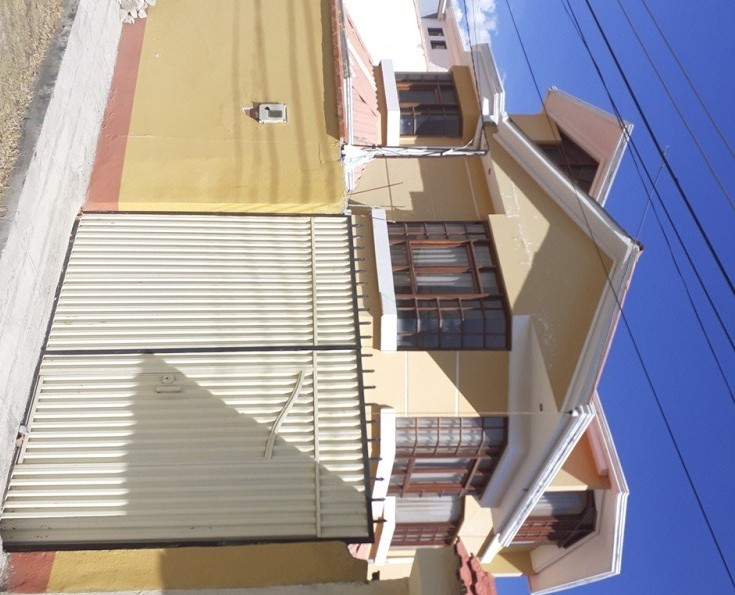 Casa en Irpavi en La Paz 3 dormitorios 4 baños 2 parqueos Foto 1