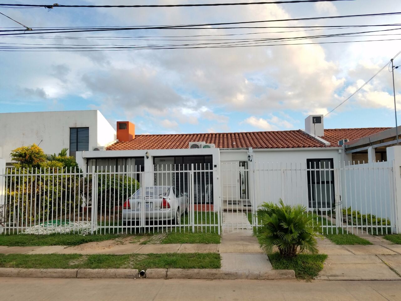 Casa Zona Norte, Urb. El Remanso, Condominio Privado Foto 12