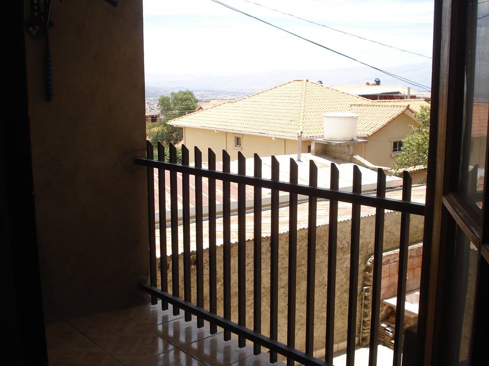 Casa en Temporal en Cochabamba 5 dormitorios 3 baños 7 parqueos Foto 5