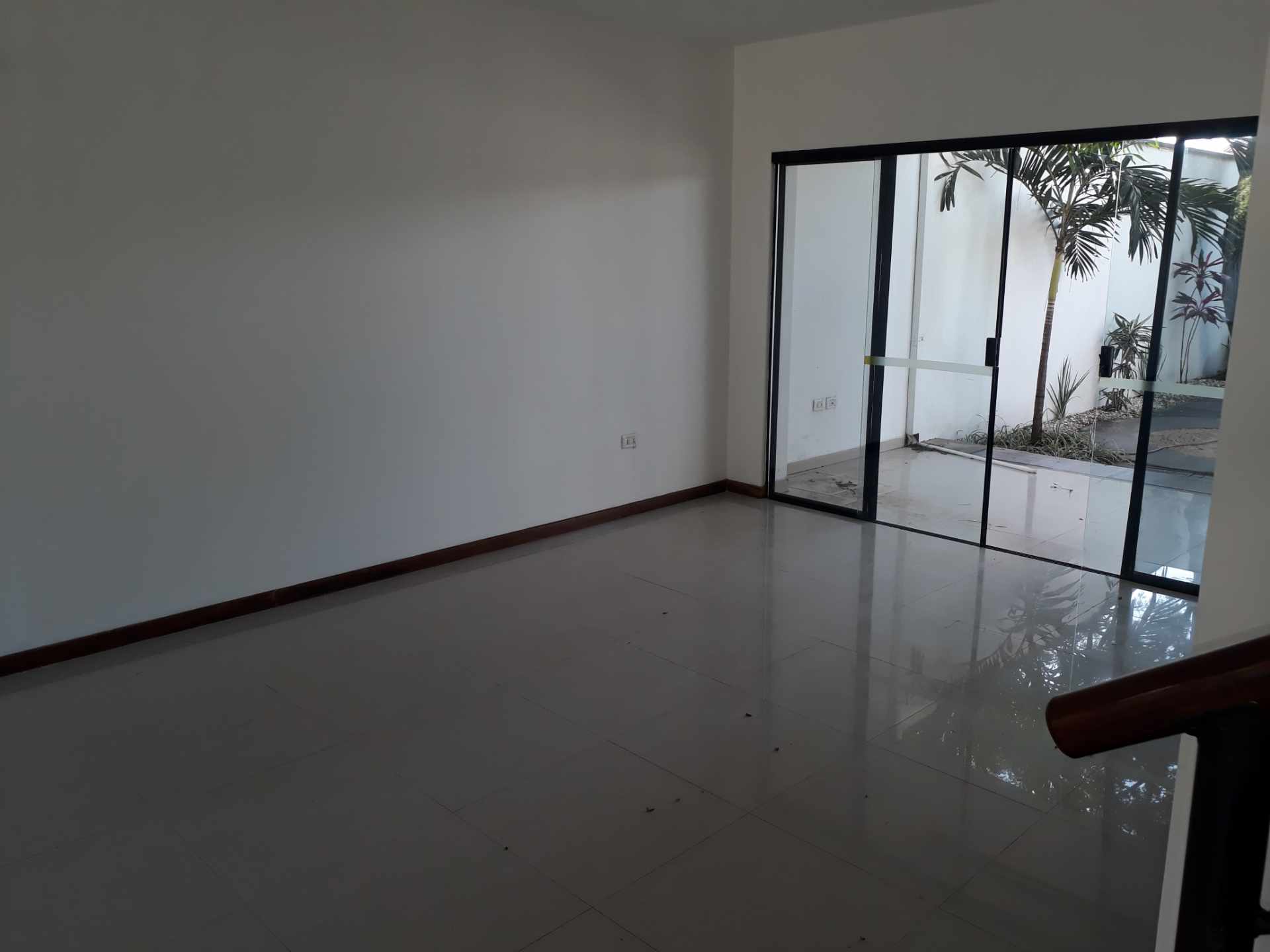 Casa en AlquilerRoca y coronado  Foto 3