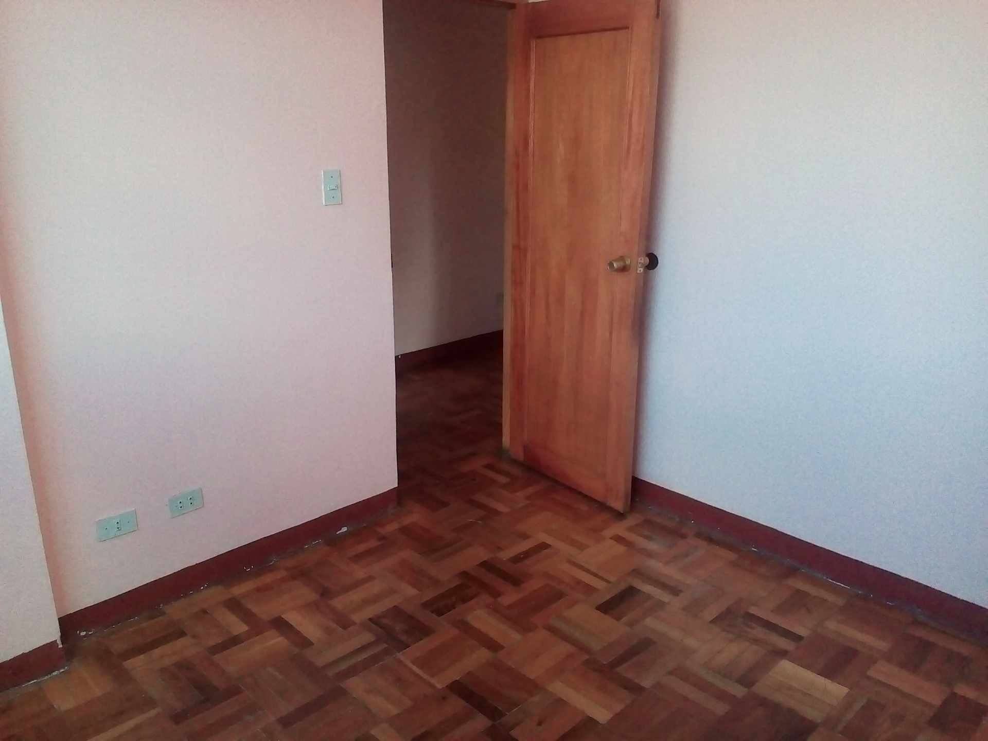 Departamento en Villa Fatima en La Paz 3 dormitorios 1 baños  Foto 8