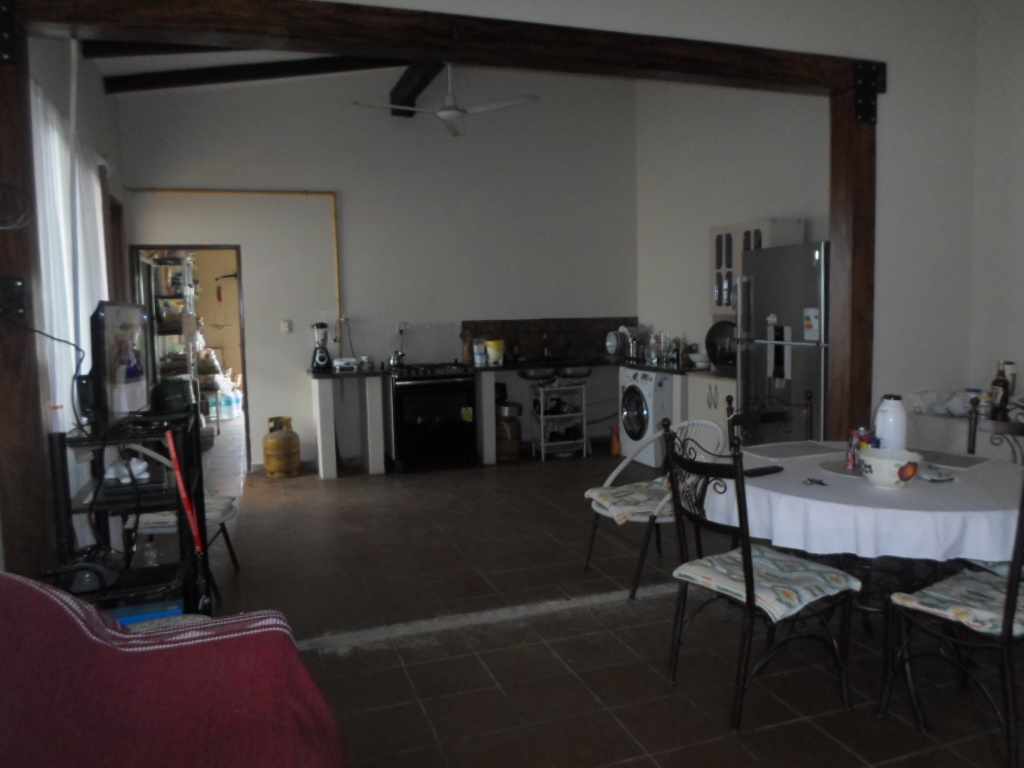 Casa en Villa 1ero de Mayo en Santa Cruz de la Sierra 4 dormitorios 2 baños 3 parqueos Foto 4