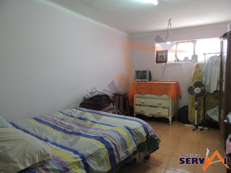 Casa en Temporal en Cochabamba 8 dormitorios 3 baños 5 parqueos Foto 2