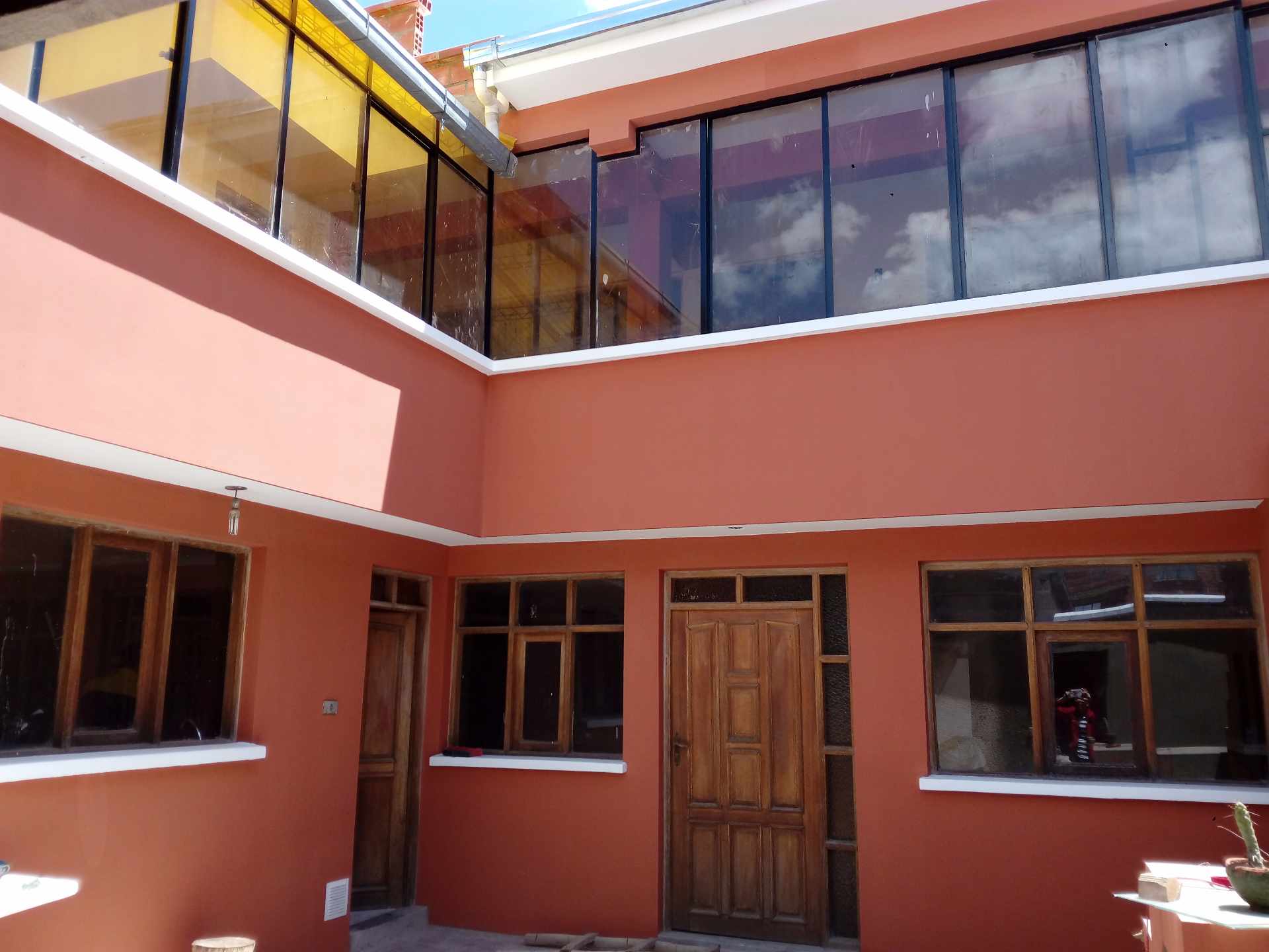 Casa en VentaUrb. 16 de Febrero, Rio Seco; Ciudad de El Alto 5 dormitorios 3 baños 2 parqueos Foto 3