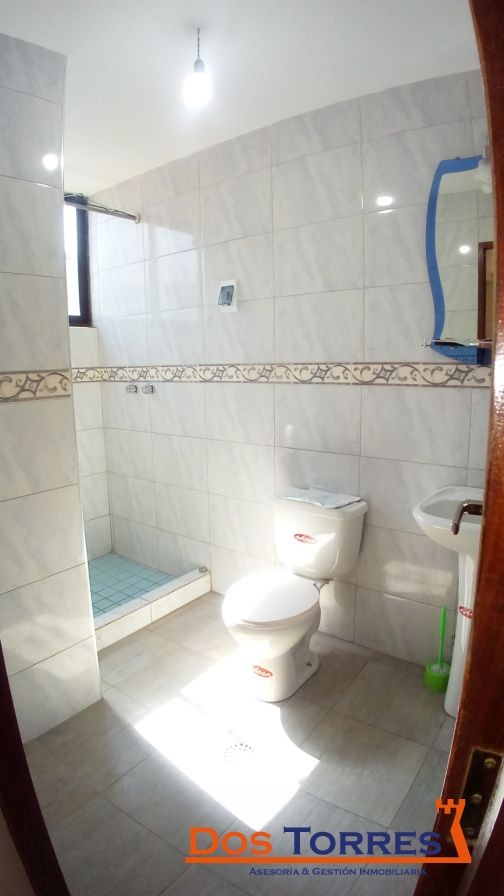Departamento en La Chimba en Cochabamba 3 dormitorios 3 baños 1 parqueos Foto 4