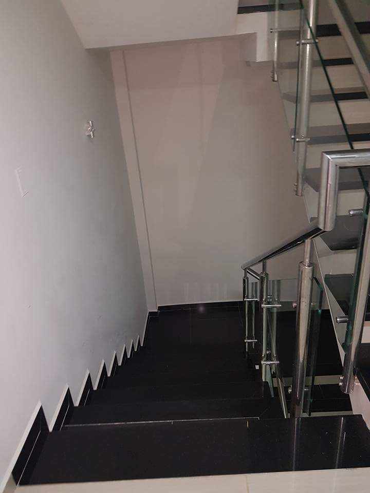 Departamento en Entre 2do y 3er anillo Oeste en Santa Cruz de la Sierra 2 dormitorios 2 baños  Foto 9