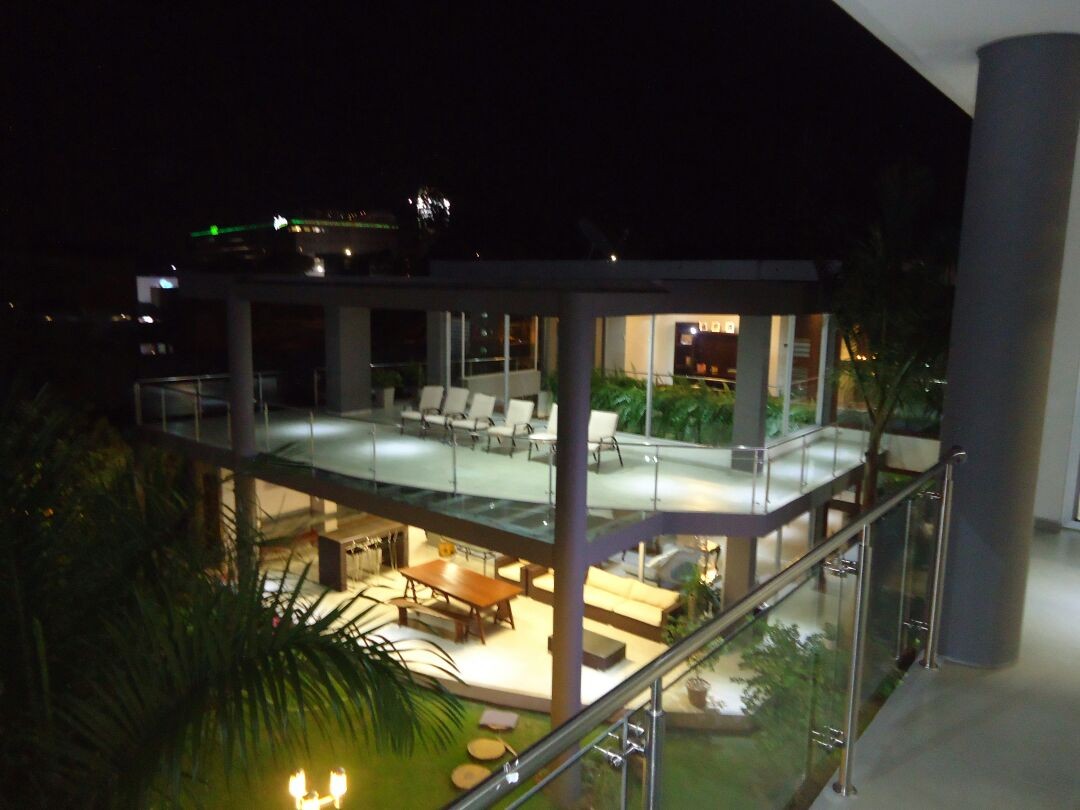 Casa en VentaURUBO 6 dormitorios 7 baños 4 parqueos Foto 4