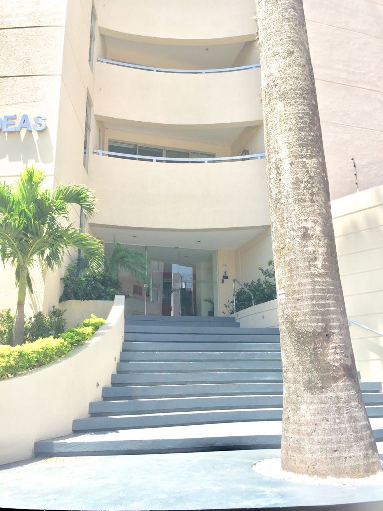 Departamento Condominio Las Orquideas Calle Enrique Finot  entre 2do y 3er Anillo ( Paralela a la Av. Santa Martin) Foto 13