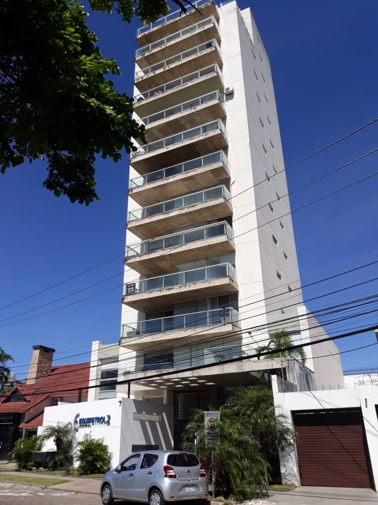 Departamento en AlquilerCONDOMINIO EQUIPETROL 2 en Canal Isuto entre 2do. y 3er. anillo 3 dormitorios 3 baños 2 parqueos Foto 1