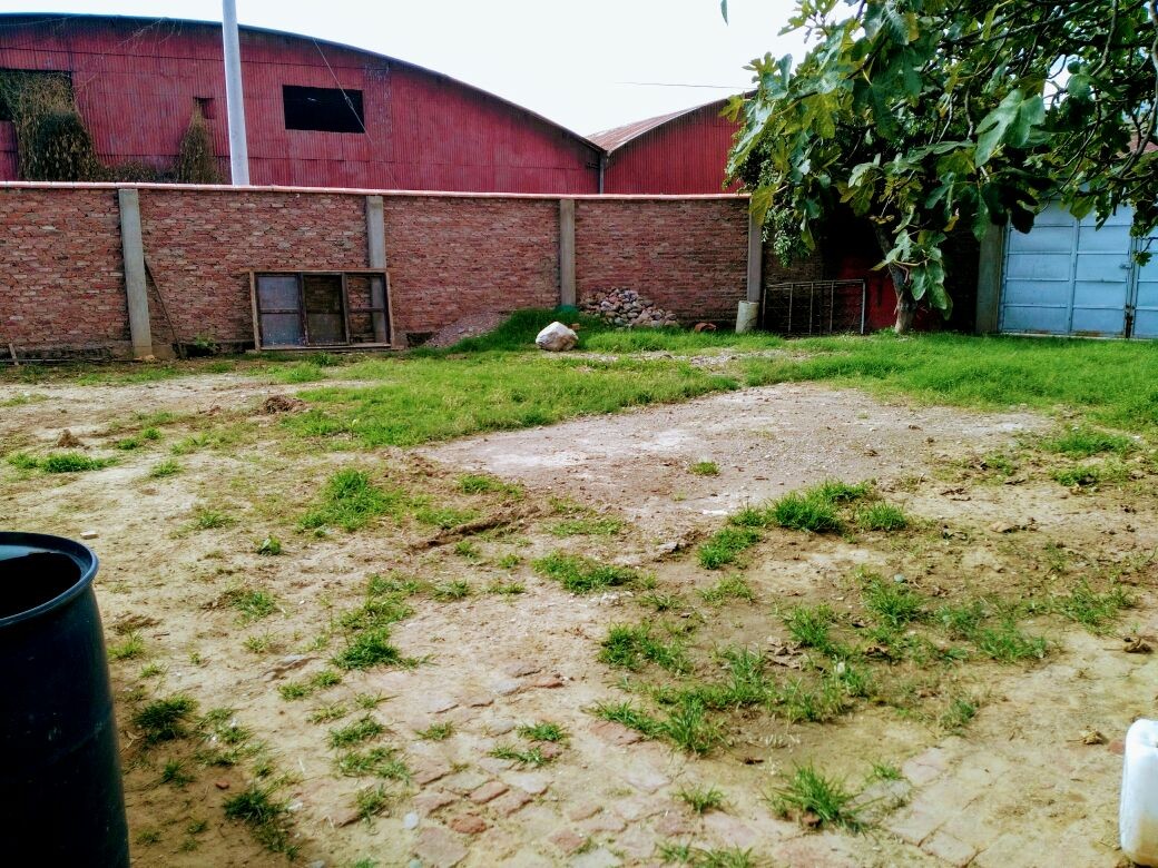 Casa en La Chimba en Cochabamba 6 dormitorios 3 baños 7 parqueos Foto 1