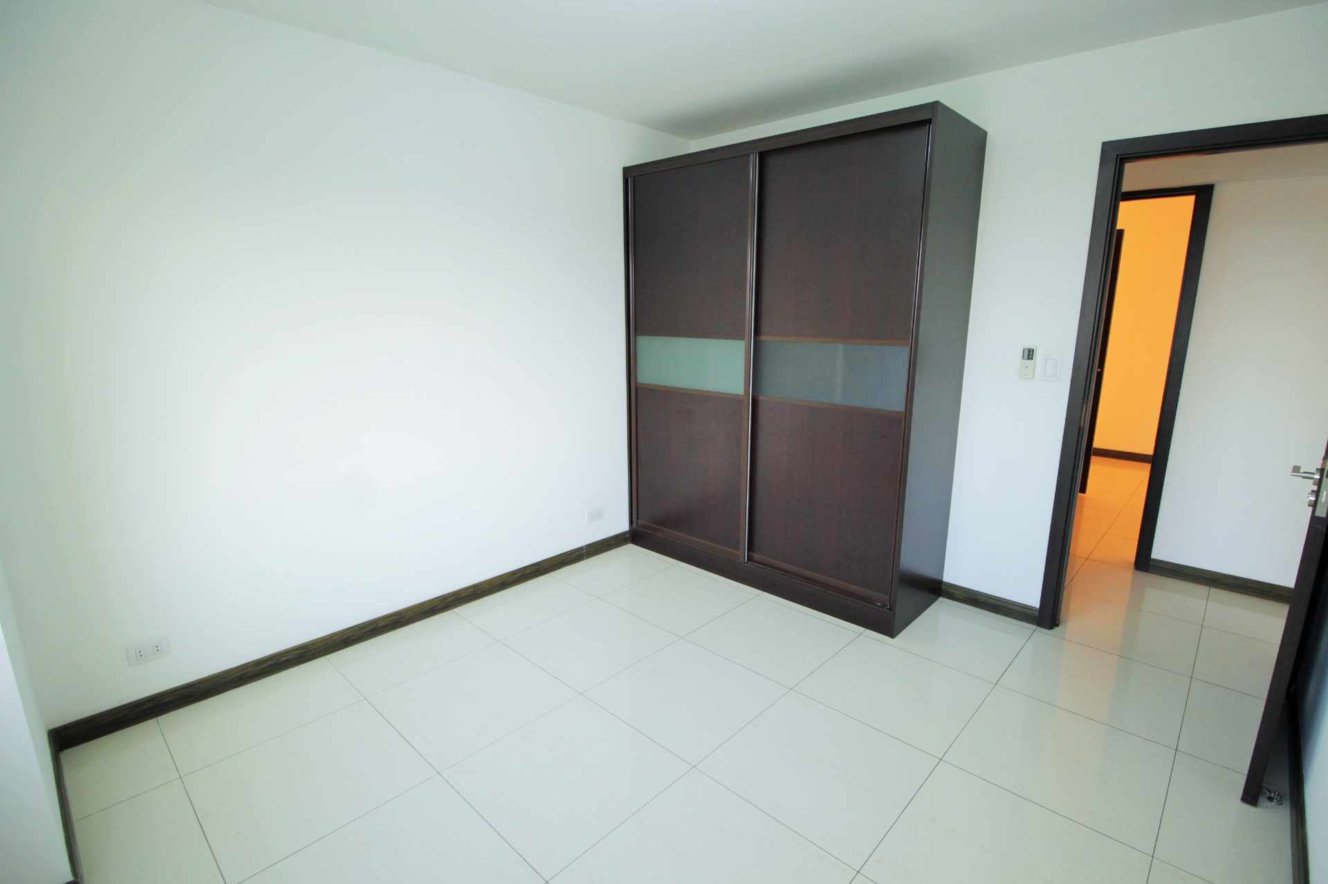 Departamento en VentaTorres aventura 2do Anillo Alemana 3 dormitorios 3 baños 1 parqueos Foto 4