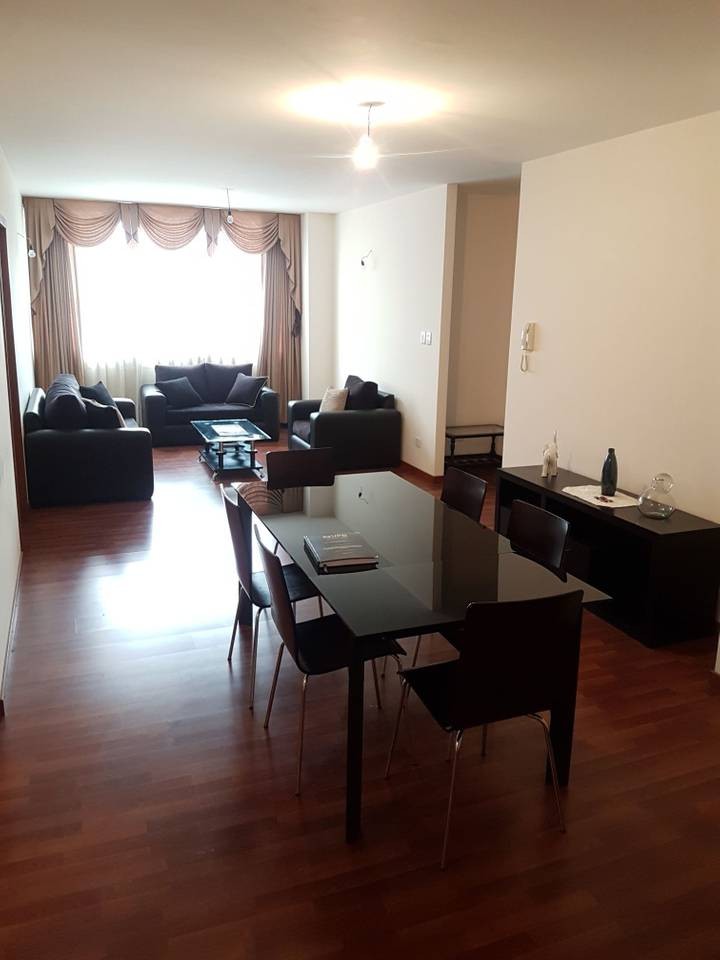 Departamento en AlquilerAv. America E357 Entre Av. Santa Cruz y Av. Villarroel 2 dormitorios 2 baños 1 parqueos Foto 1