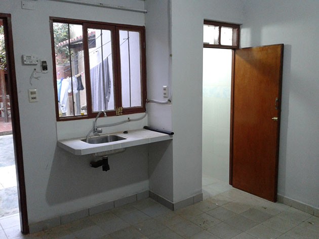 Habitación en AlquilerHabitación con baño privado cerca de Udabol y Utepsa 1 dormitorios 1 baños  Foto 1