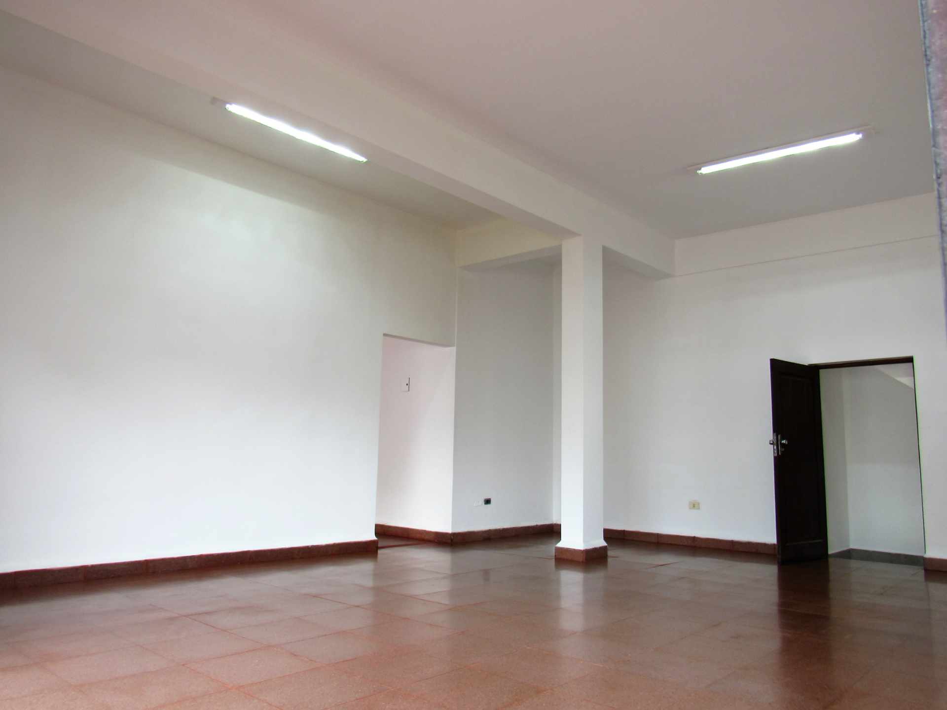Departamento en Sarco en Cochabamba 2 dormitorios 2 baños 2 parqueos Foto 3