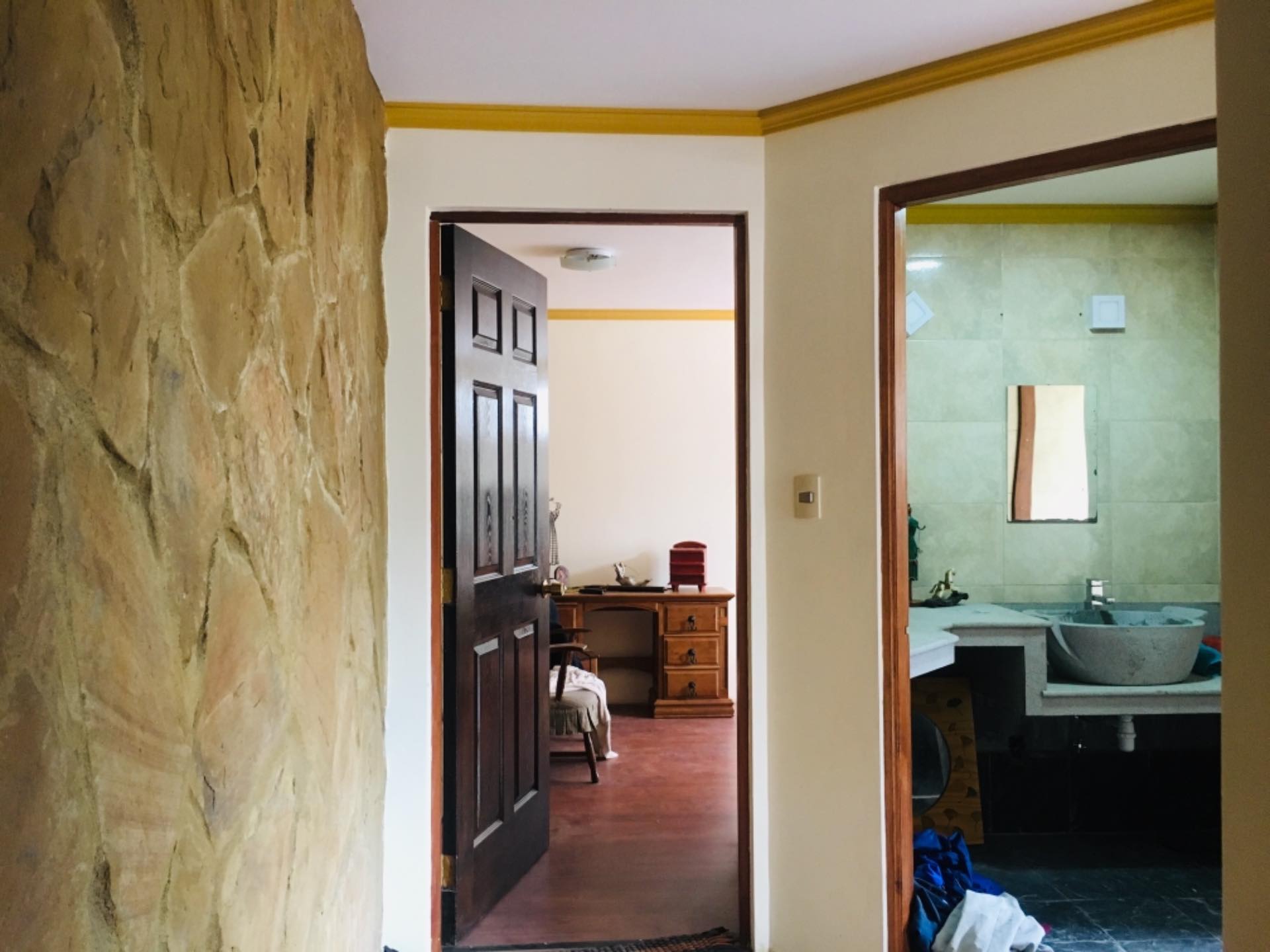 Casa en Mallasa en La Paz 3 dormitorios 4 baños 2 parqueos Foto 4