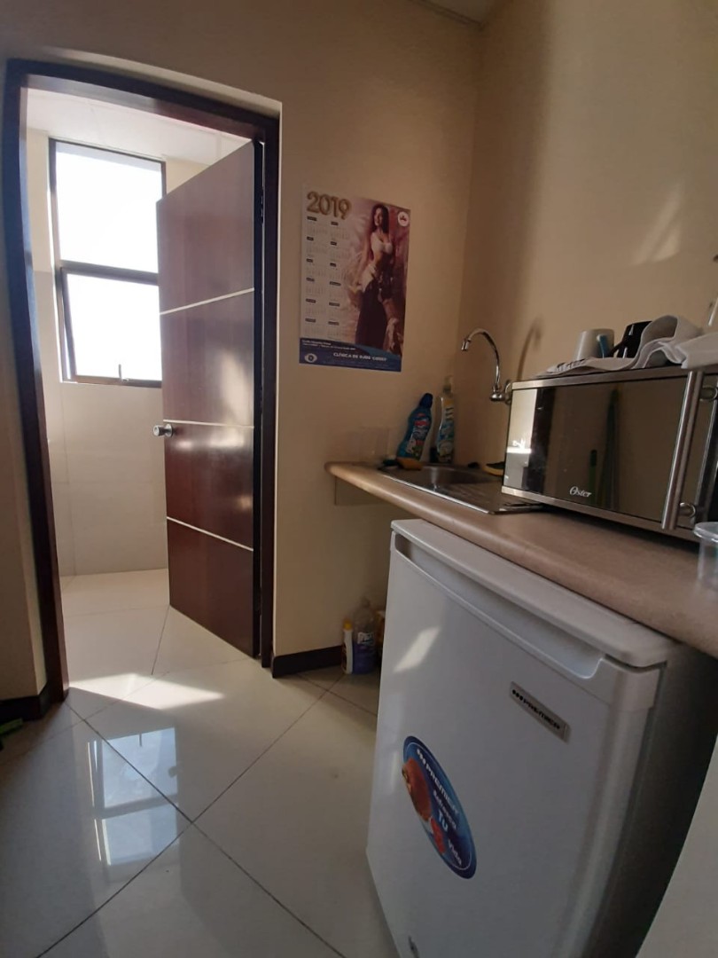 Oficina en Sopocachi en La Paz 1 dormitorios 2 baños 2 parqueos Foto 10
