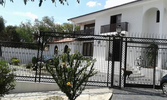 Casa en Aranjuez en Cochabamba 12 dormitorios 8 baños 6 parqueos Foto 17
