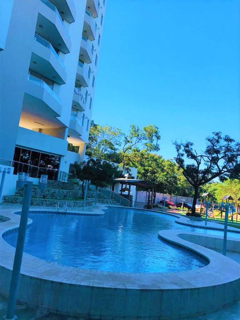 Departamento en AlquilerCONDOMINIO TORRES SOLARIS - entre Av. Roca y Coronado y Av. Pirai 3 dormitorios 2 baños 1 parqueos Foto 1
