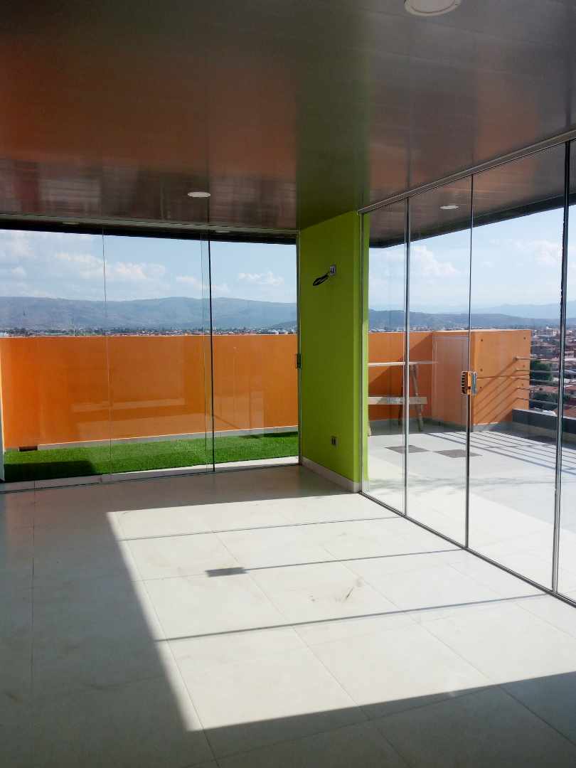 Departamento en Hipódromo en Cochabamba 3 dormitorios 3 baños 1 parqueos Foto 9