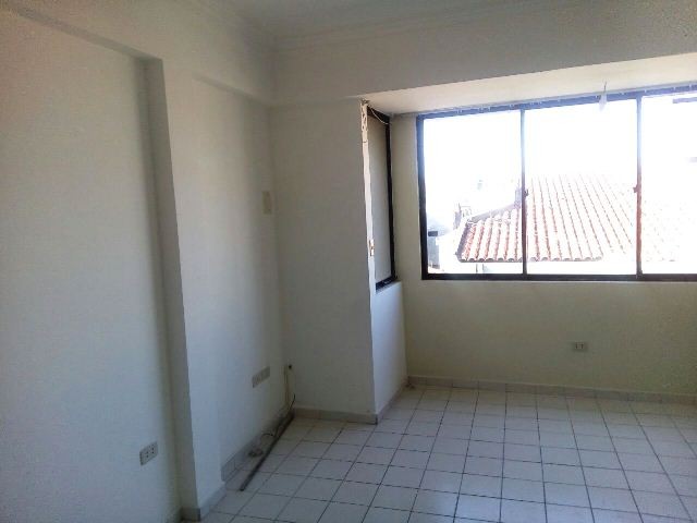 Departamento CASCO VIEJO, calle Rafael Peña #262, entre España y 21 de Mayo. Edificio Gabriela,  2º Piso.Llamadas y WhatsApp: 71520484 (GONZALO MAIDANA Propietario) y 79464268 y 3428436 (Fernando). L@s esperamos! :D Foto 6