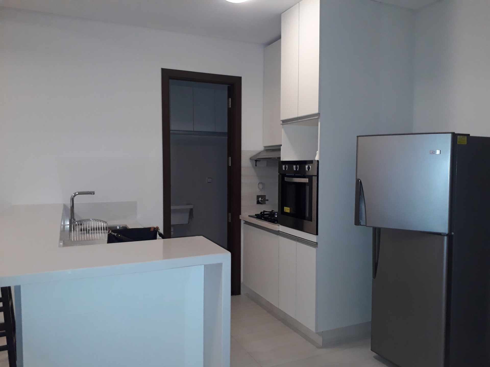 Departamento en Alquiler4to anillo y calle Los Cedros.Centro Empresarial Equipetrol.Santa Cruz de la Sierra .Bolivia Foto 14